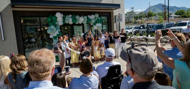 Wildly popular Magnolia Bakery arrives in Utah with major debut