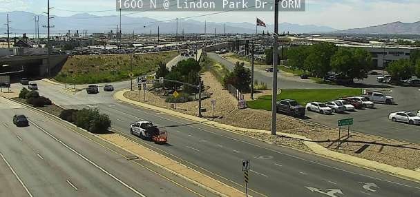 Semitruck crash blocking several lanes of I-15 in Utah County