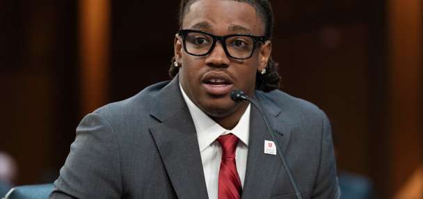 Top Sports story anchor