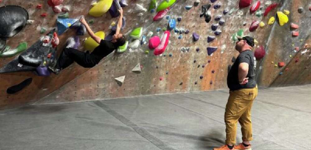 Climbing therapy helps burn survivors reach new heights