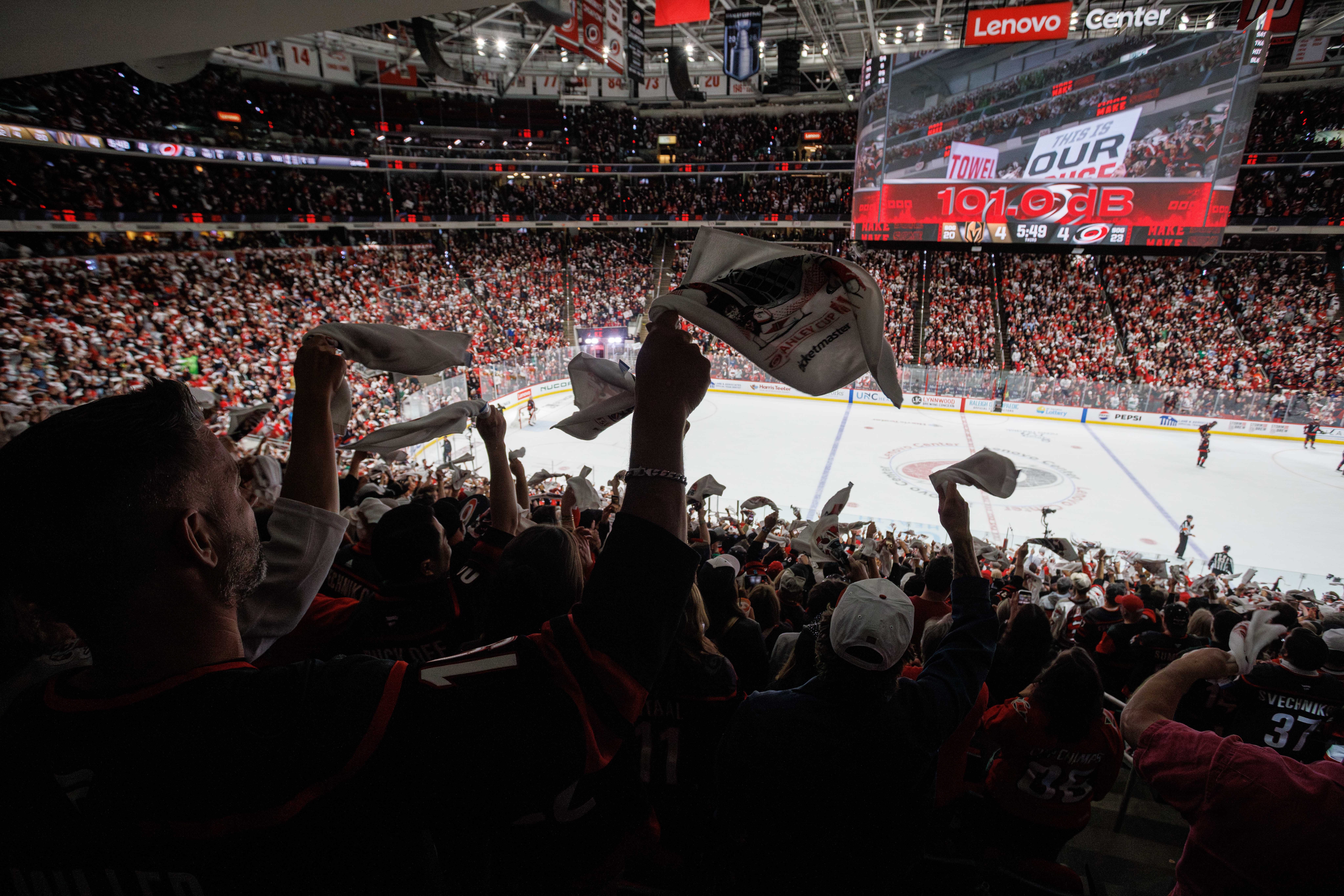 Seth Jarvis scores in overtime, Carolina beats Vegas in Game 2 to tie Stanley Cup Final