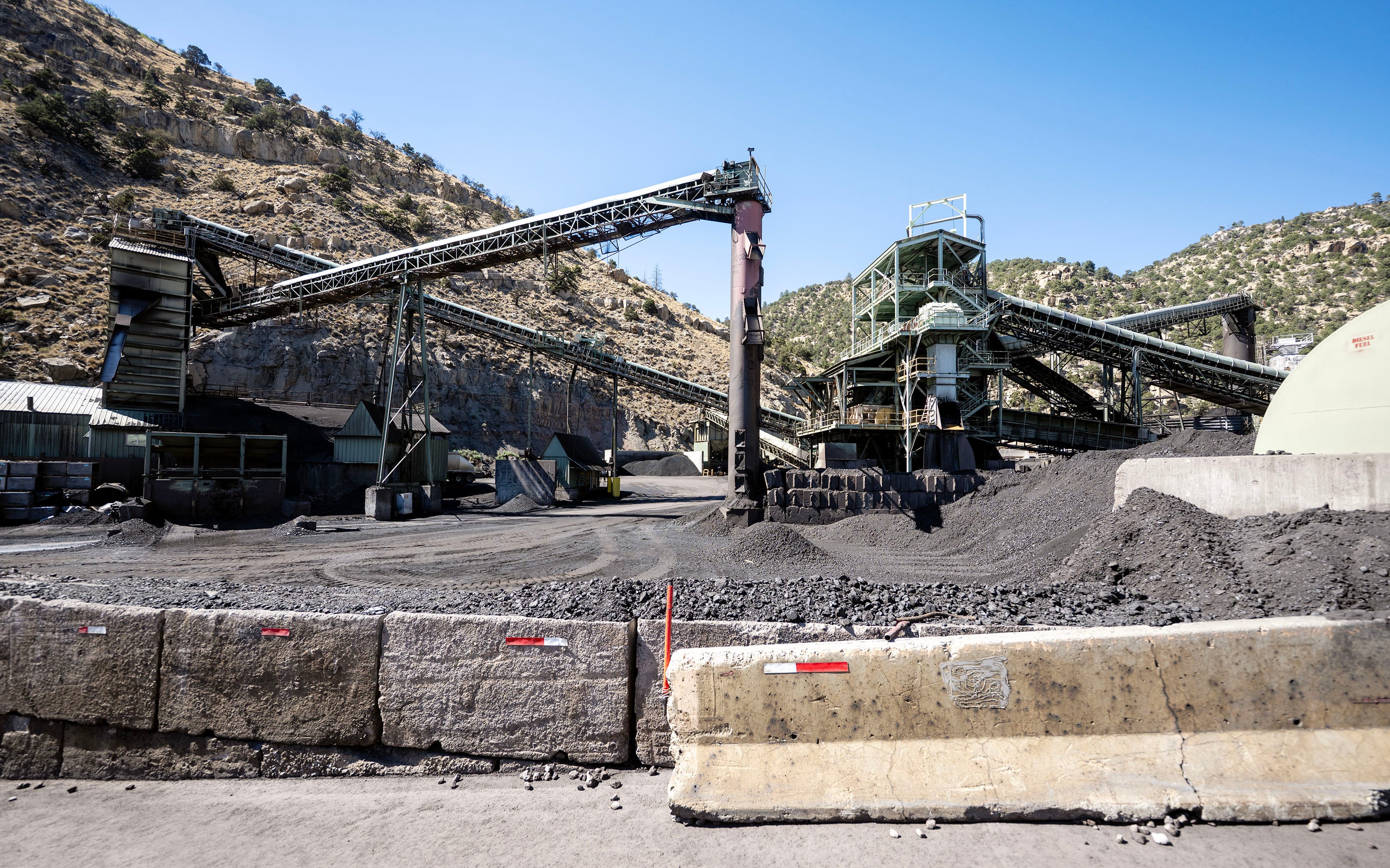Trump announces $700 million investment in coal