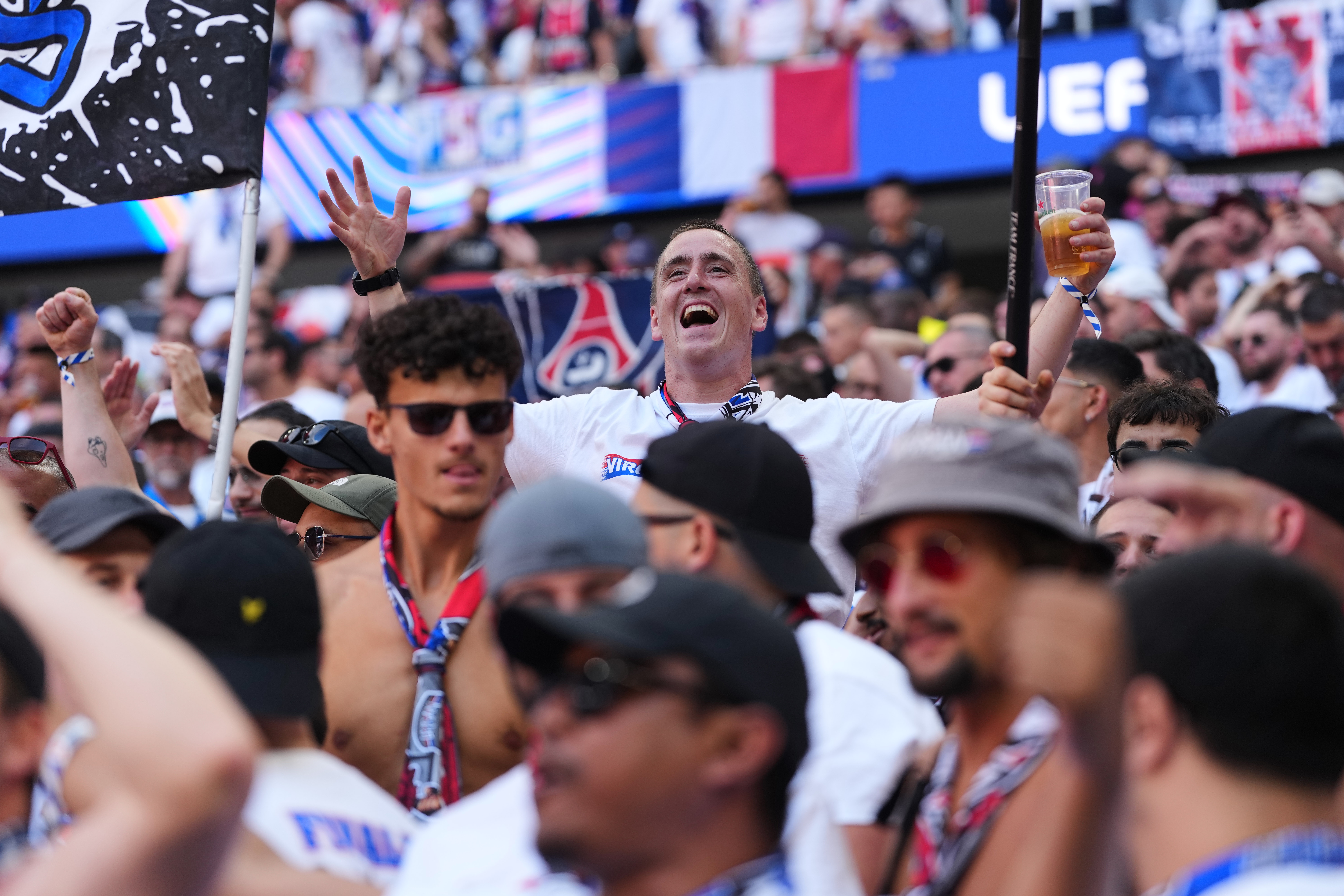 Many soccer fans will be drinking alcohol and watching the World Cup. In heat, doing that is risky