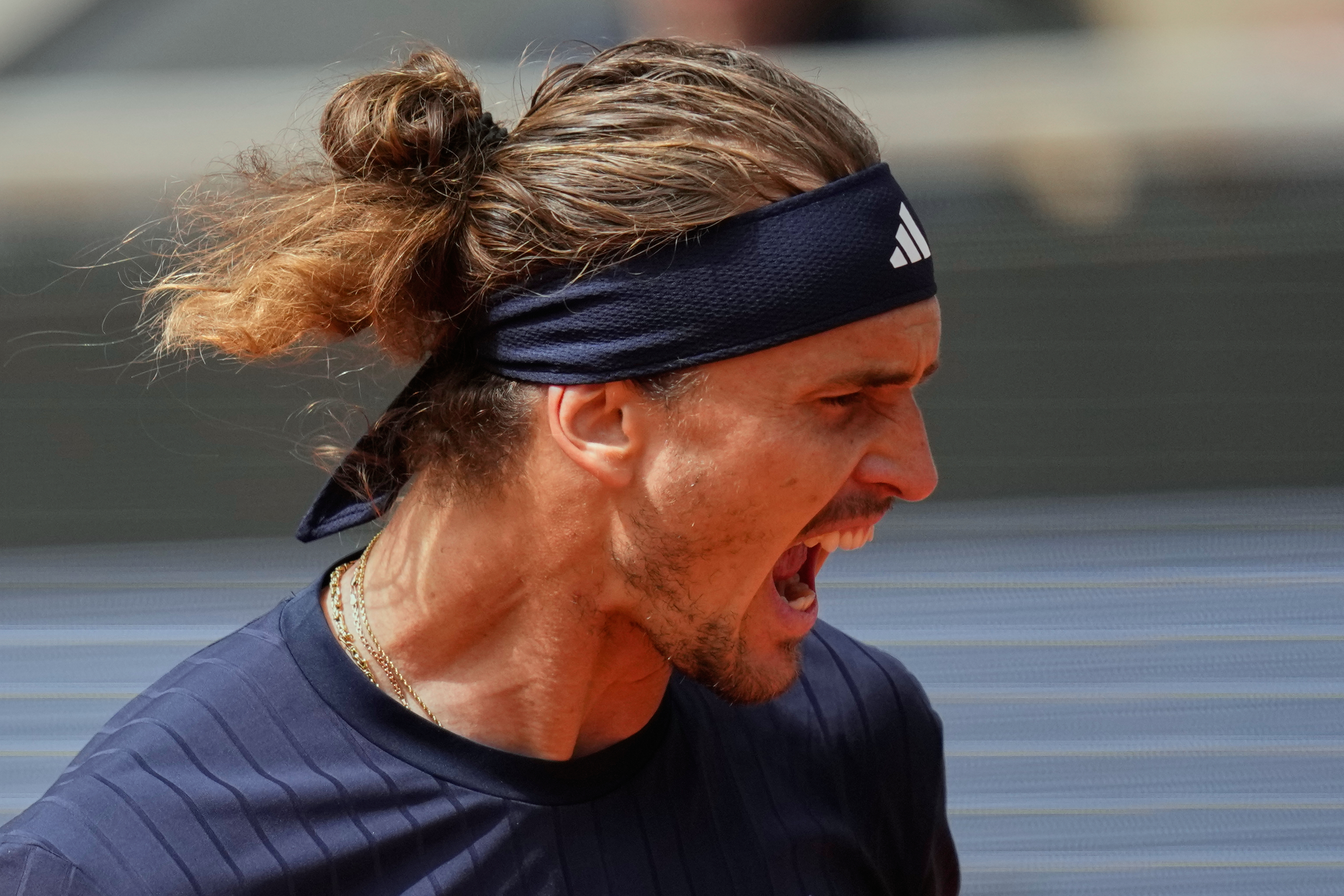 Zverev beats Mensik in French Open semifinals and will face Cobolli for elusive Grand Slam title