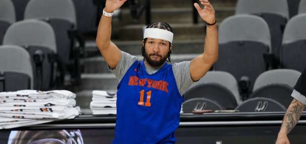 Game 2: Knicks looking to take command of NBA Finals, Spurs hoping to tie the title series