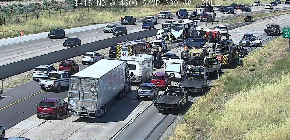 8-vehicle crash shuts down northbound I-15 in Riverdale