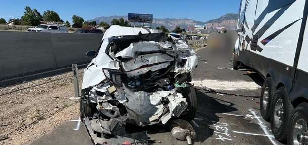 15-year-old hospitalized after chain-reaction crash on I-15 in Riverdale