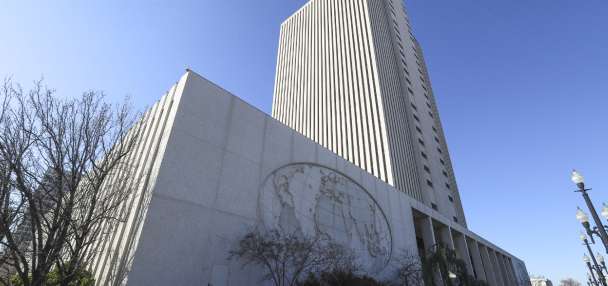 Lee, Curtis defend Church of Jesus Christ as 'Christian' after new Pentagon classification