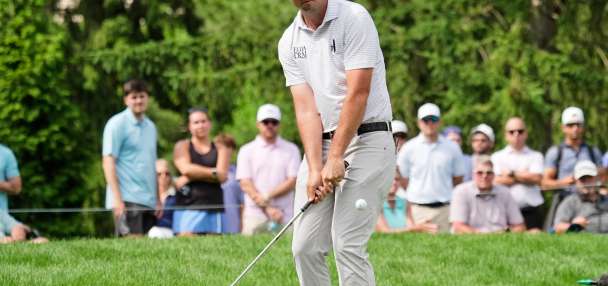 J.T. Poston seizes control at the Memorial to build a 4-shot lead