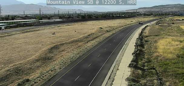 Motorcyclist killed in crash with semi on Mountain View Corridor in Herriman