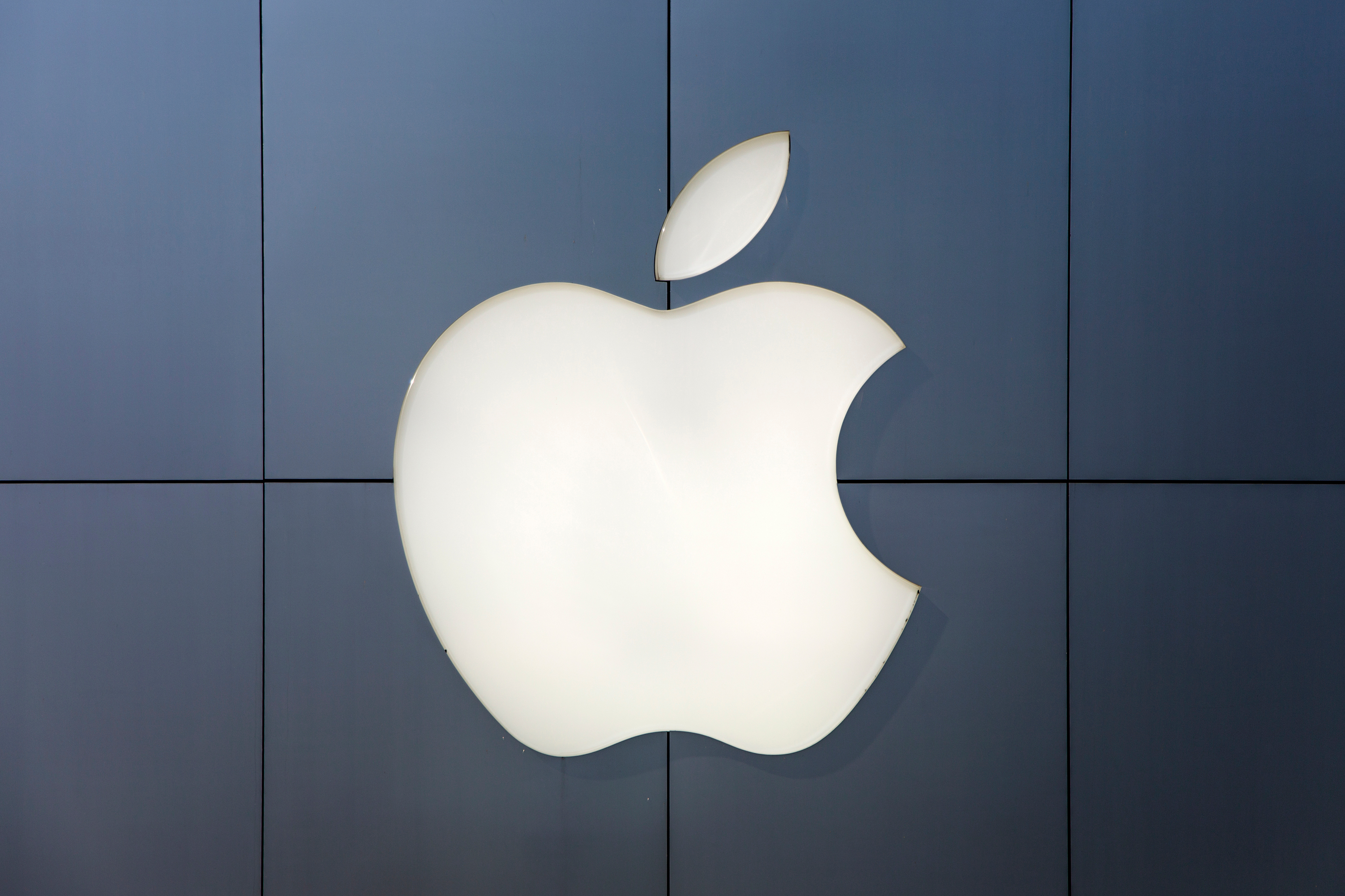 Utah man says he can't get customer service from Apple because artificial intelligence is calling the shots