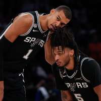Knicks complete record rally from 29 points down and beat Spurs 107-106 for 3-1 NBA Finals lead