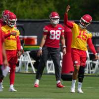 Chiefs lock in Patrick Mahomes through 2033 with a $504.75M reworked deal, AP source says