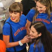 Taylor Swift attends Knicks' record-breaking rally over Spurs in Game 4 of the NBA Finals