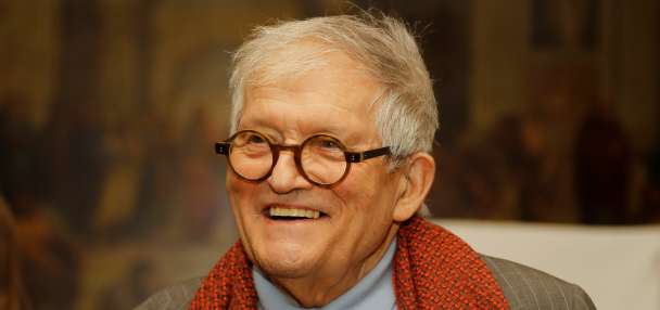David Hockney, iconic British artist known for his colorful landscapes and pool scenes, dies at 88