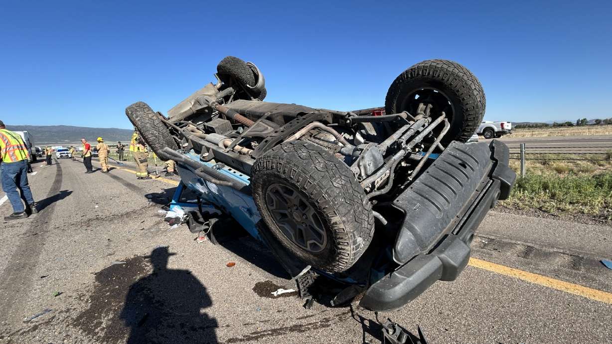 A portion of northbound I-15 is closed in southern Utah just south of Cedar City after a three-vehicle crash Friday.