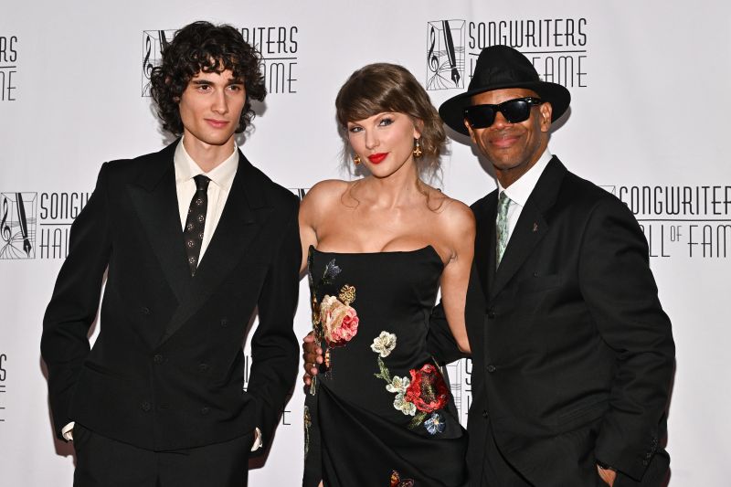 Taylor Swift now the youngest woman inducted into Songwriters Hall of Fame at 36