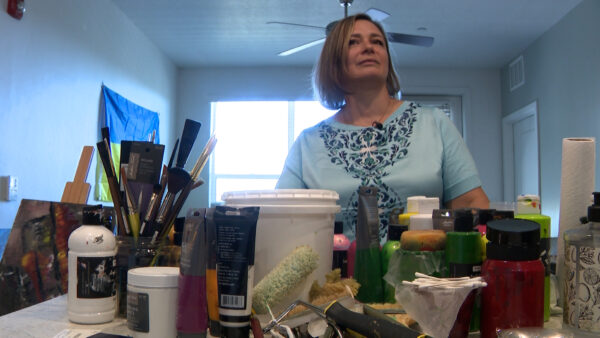 Ukrainian refugee living in Utah finds hope through art