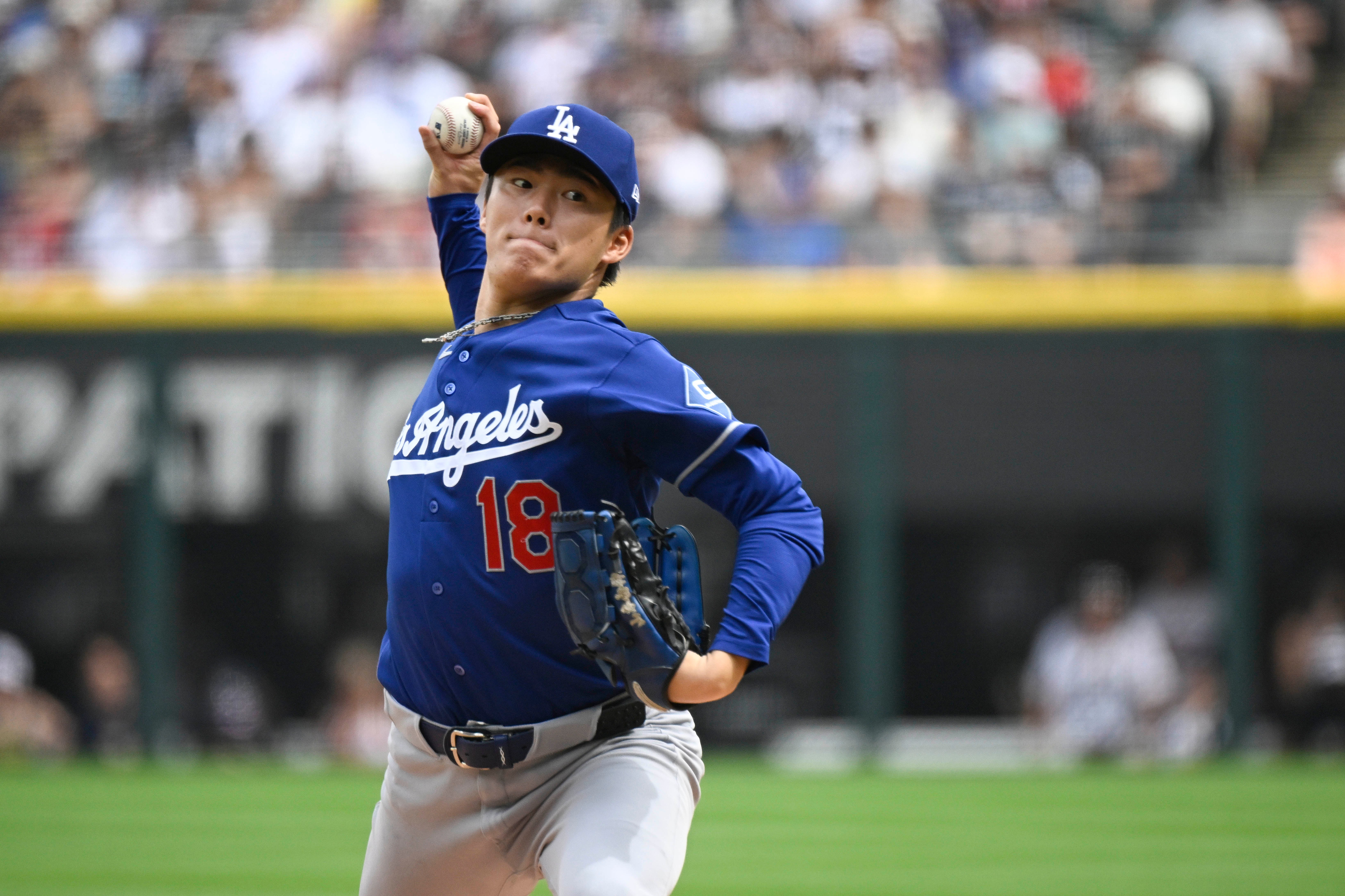 Dodgers' Yamamoto loses no-hit bid on Peters' leadoff homer for the White Sox in the 9th inning