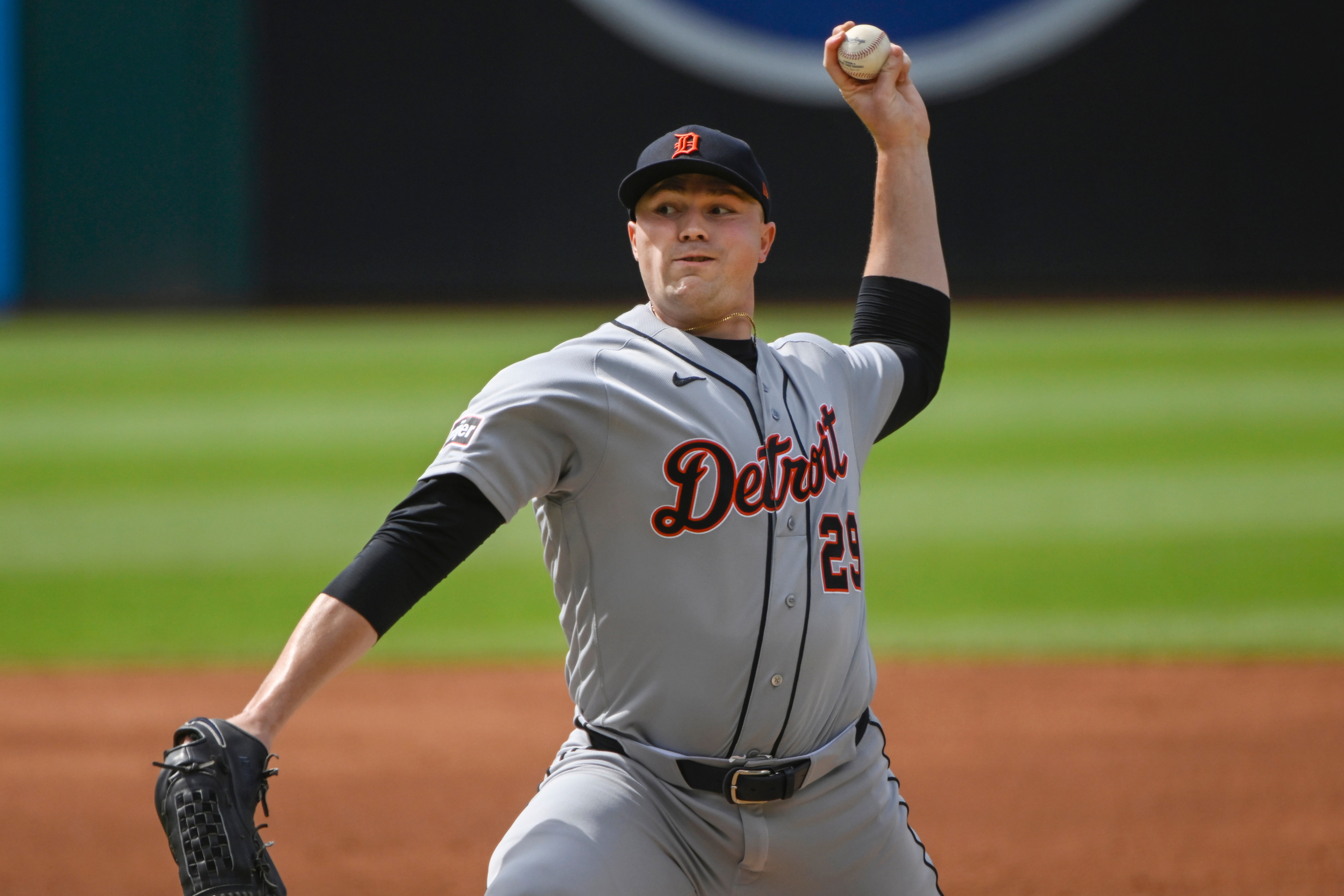 Top MLB story anchor