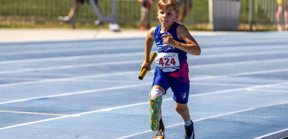 'I want to be a fast runner': How a 10-year-old Utahn with a prosthetic leg is living his dream