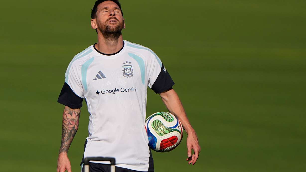 Argentina's Lionel Messi practices for the FIFA World Cup soccer tournament Thursday, June 11, 2026, in Kansas City, Kan.