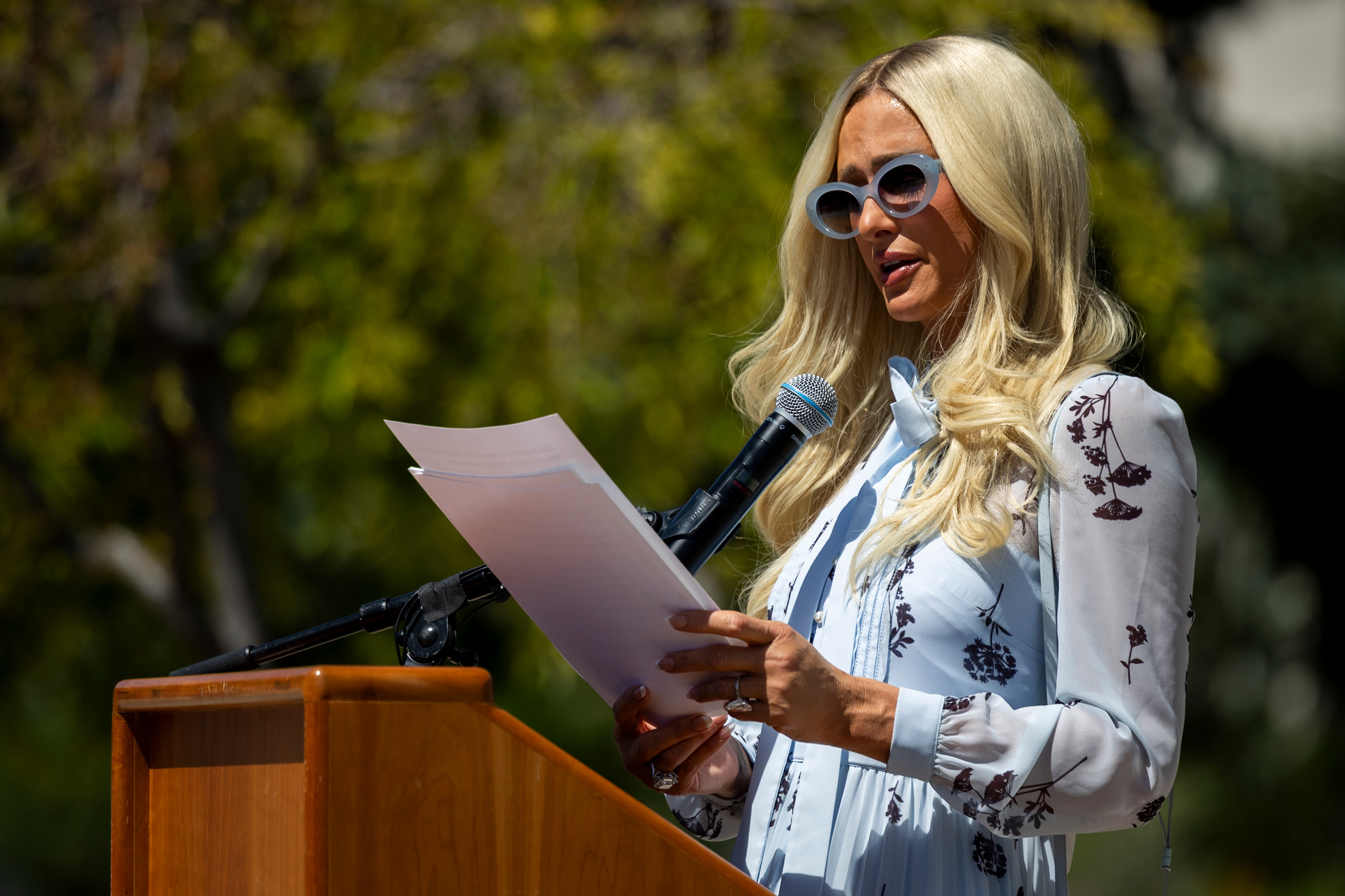 Paris Hilton returns to Utah supporting parent lawsuit against Provo Canyon School