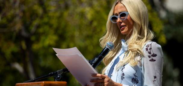 Paris Hilton returns to Utah supporting parent lawsuit against Provo Canyon School