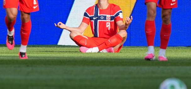 Erling Haaland scores twice in World Cup debut as Norway tops Iraq 4-1