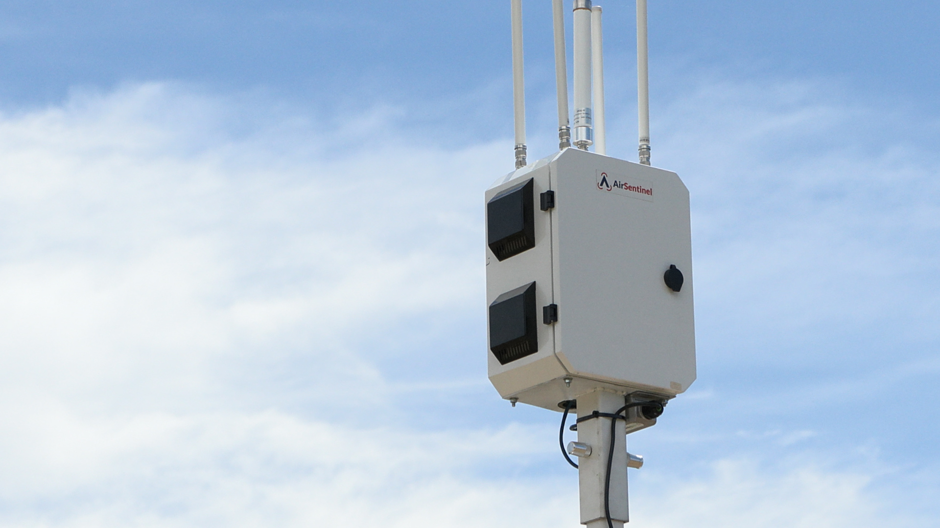 The Air Sentinel antenna can set up a perimeter of up to 10 miles, which alerts law enforcement when a drone enters the set area.