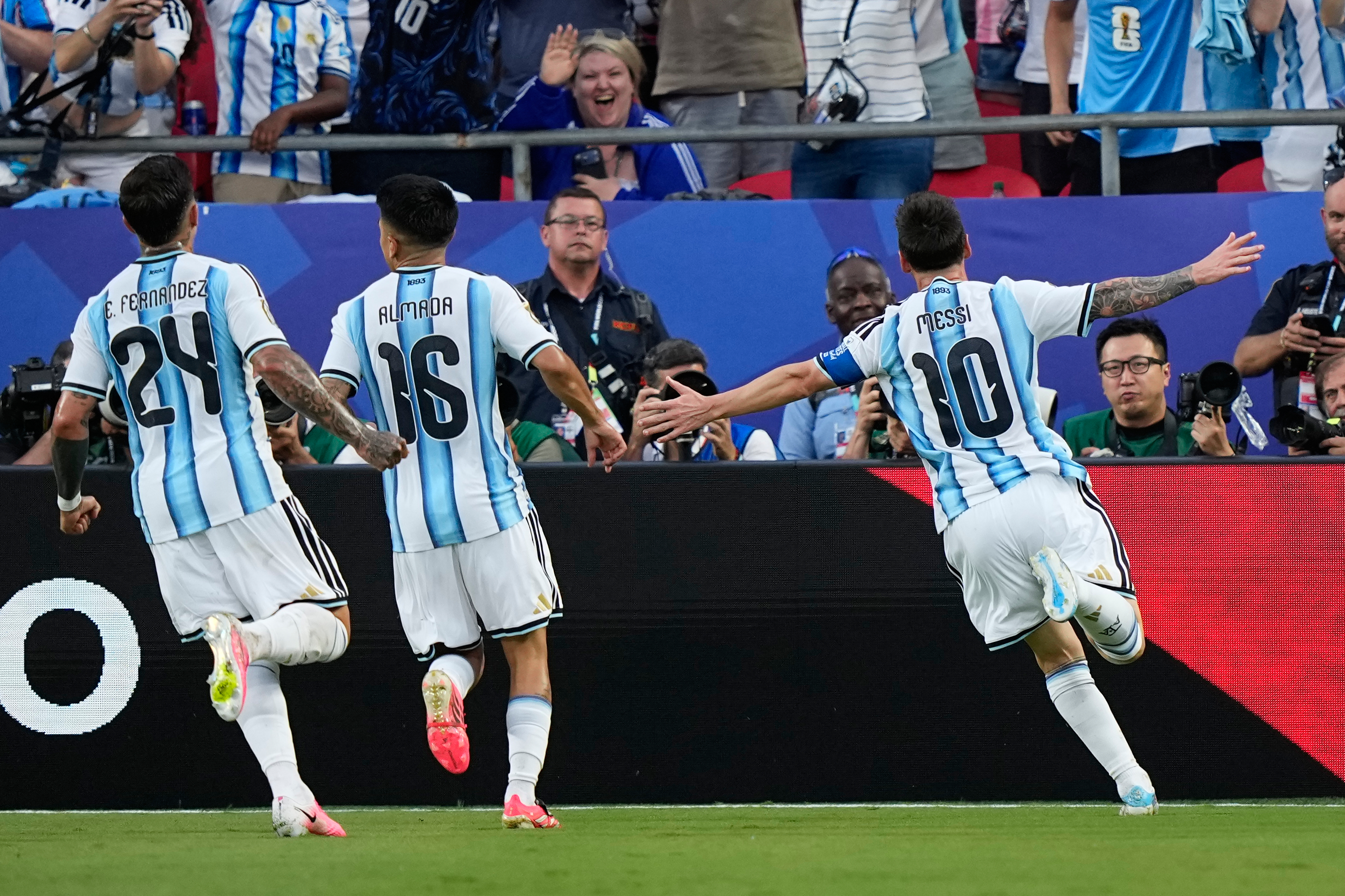 Lionel Messi ties Klose's World Cup scoring record with unforgettable hat trick for Argentina