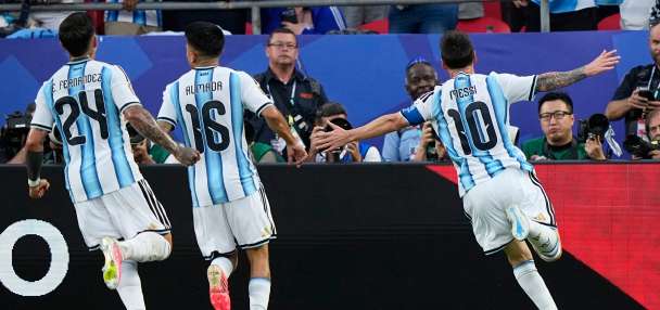 Lionel Messi ties Klose's World Cup scoring record with unforgettable hat trick for Argentina