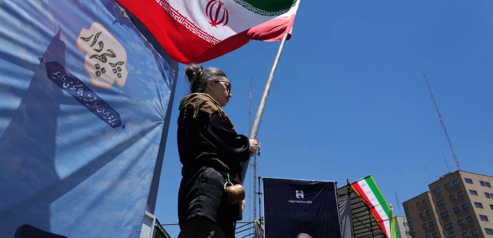 US-Iran deal takes 'immediate effect' after both sides sign, Pakistan premier says