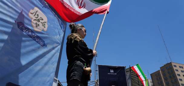 US and Iran sign initial deal to end war, ease sanctions and open strait as nuclear talks continue