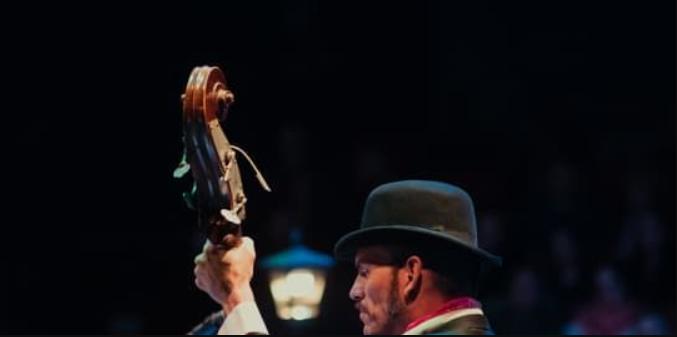 The Jazz Room: A Frank Sinatra & Louis Armstrong Tribute
