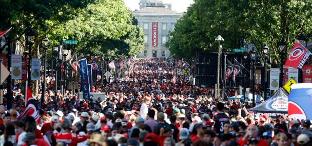 Hurricanes fans jam into downtown Raleigh for team's Stanley Cup parade, celebration