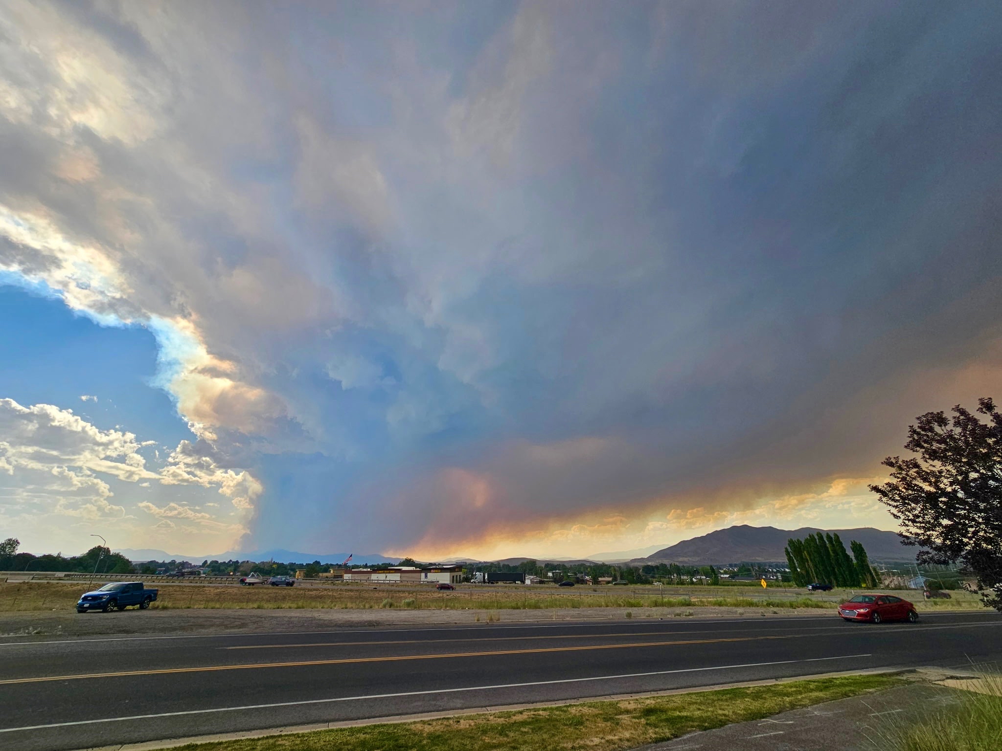 Homansville Pass Road closed as Iron Fire threatens structures in Juab County