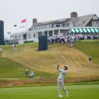 Miles Russell, 17, has his dad caddie to finish his US Open debut in a Father's Day surprise