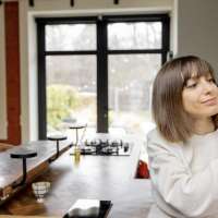 Is It better to leave your thermostat at one temperature all day?