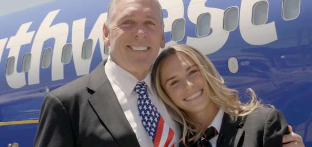 Have You Seen This? Pilot celebrates final flight with daughter as co-pilot