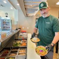 Ogden restaurateur promotes healthy eating with $3.95 curry bowls