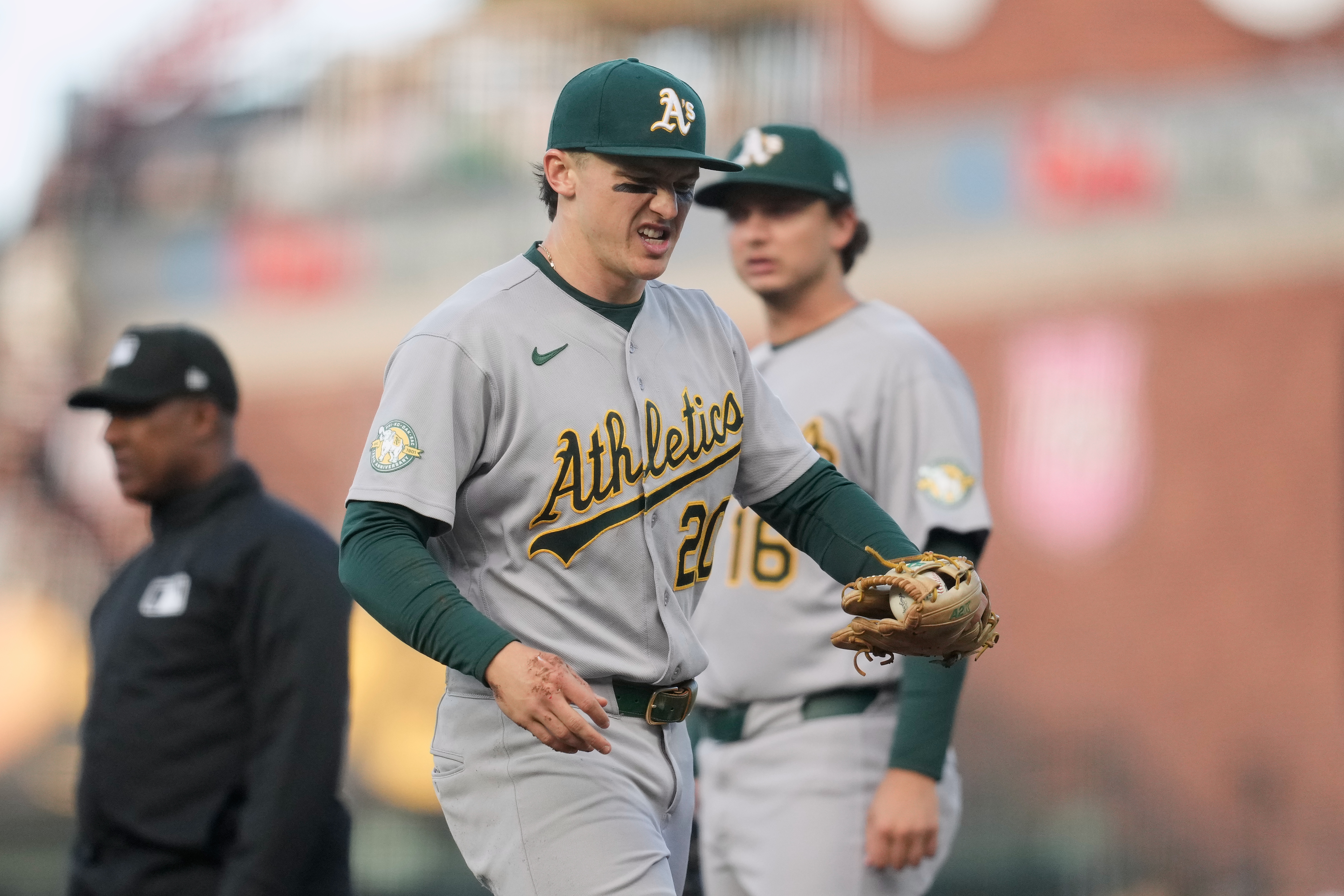 Athletics' Zack Gelof loses hit streak at 24 games after getting spiked on his right hand