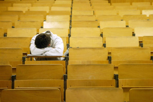 Tips to get kids back on school sleep schedule