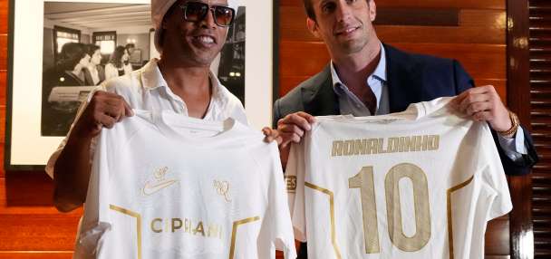 Ronaldinho says 'let the magic begin' after signing with Italian Serie C club Ravenna at age 46