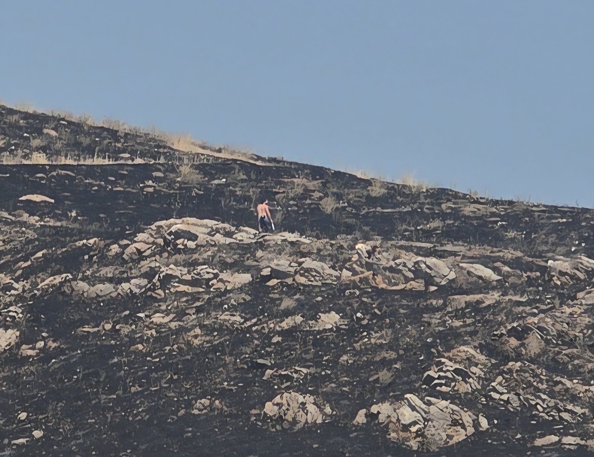 Utah firefighters issue reminder for people to stay out of active fire zones after breach