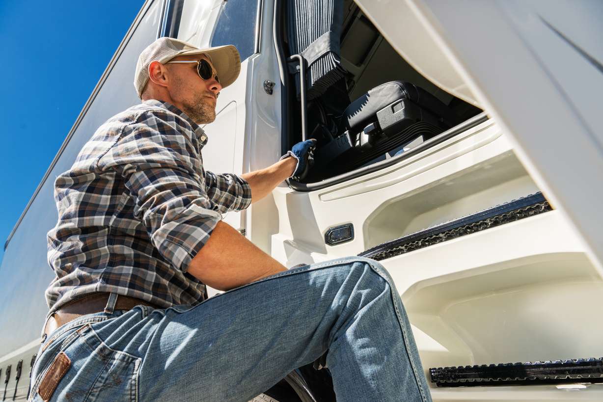 The shocking truth about trucking: Why 90% of new drivers quit within a year