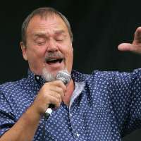 David Clayton-Thomas, powerhouse lead singer of Blood, Sweat & Tears, dead at 84