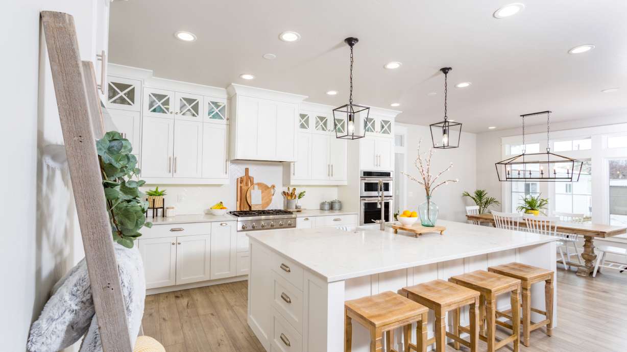 Lighting Ideas: What You Need to Do To Add Beautiful and Inspired Lighting Fixtures to Your Home