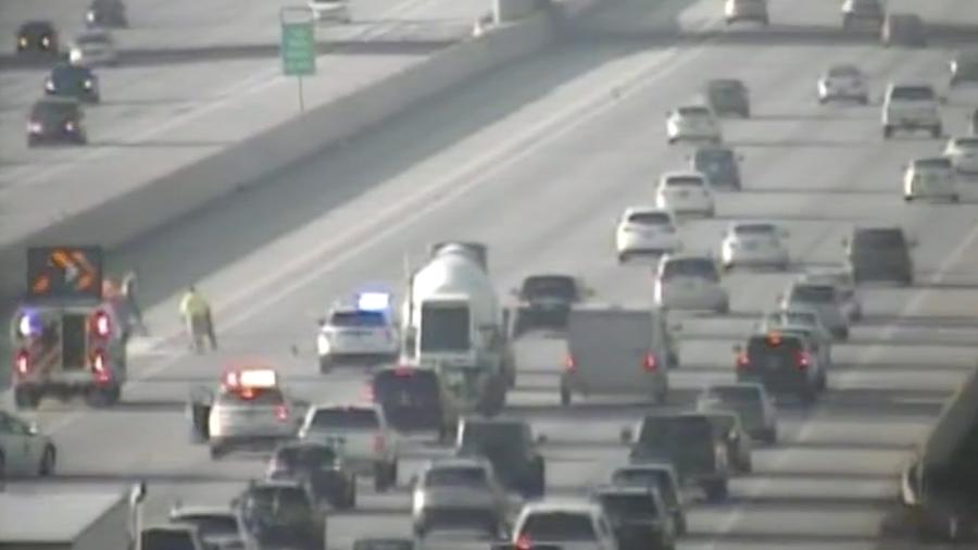 Lanes temporarily closed on northbound I-15 due to broken glass | KSL.com