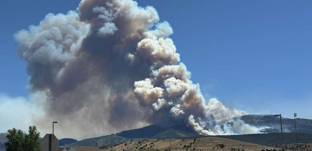 Firefighters proceed with caution against Cottonwood Fire amid PDS Red Flag Warning
